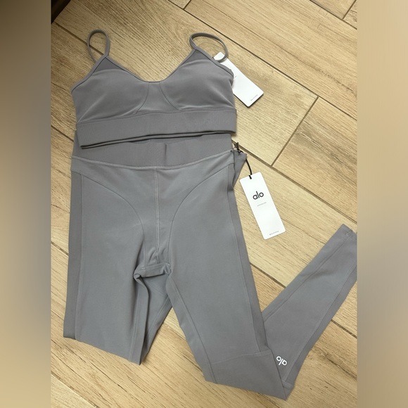 ALO Yoga Other - NWT Alo Yoga Alosoft Head Start Set
